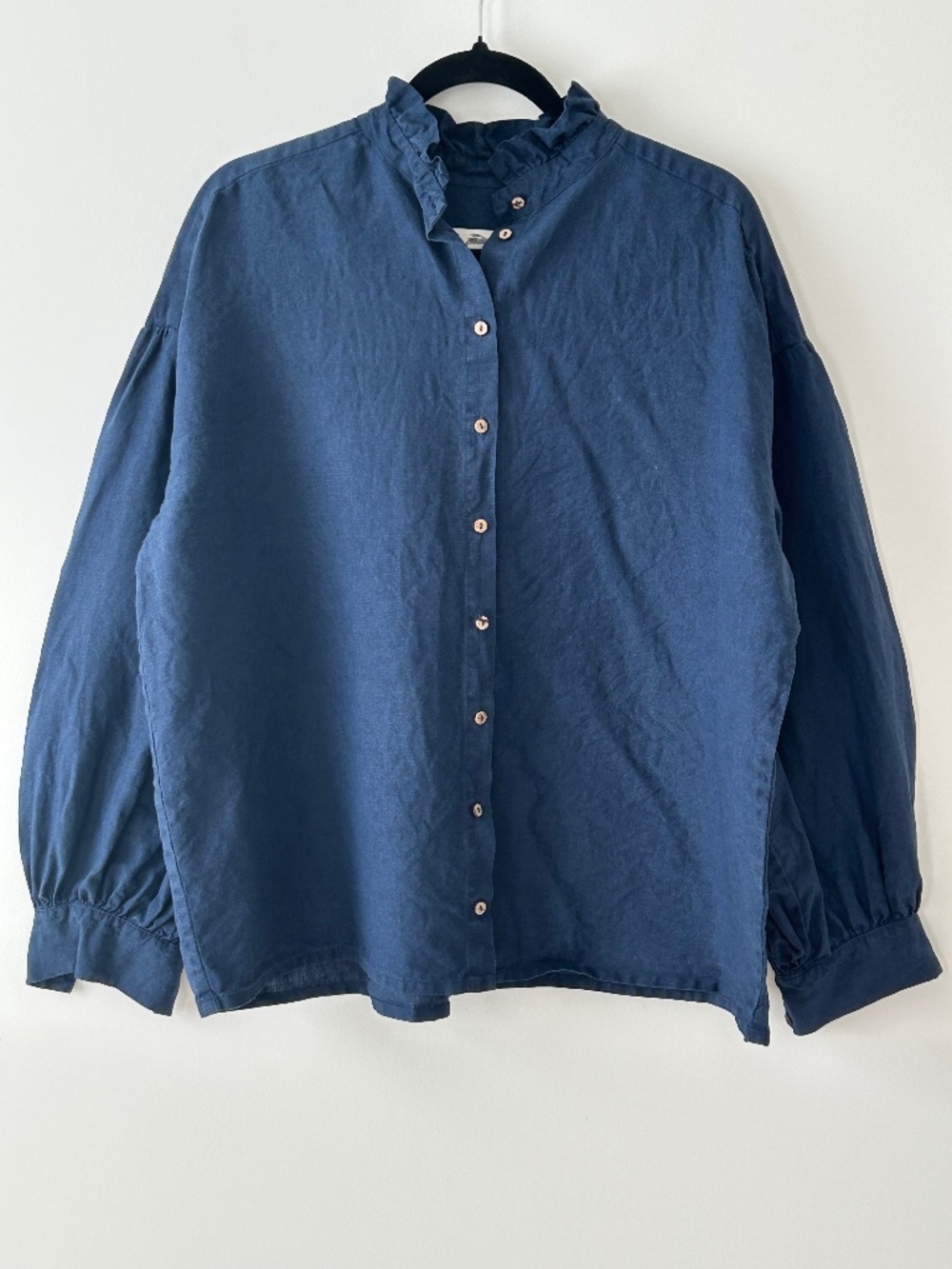 La Petite Alice 100% Linen Blue Button Up Top